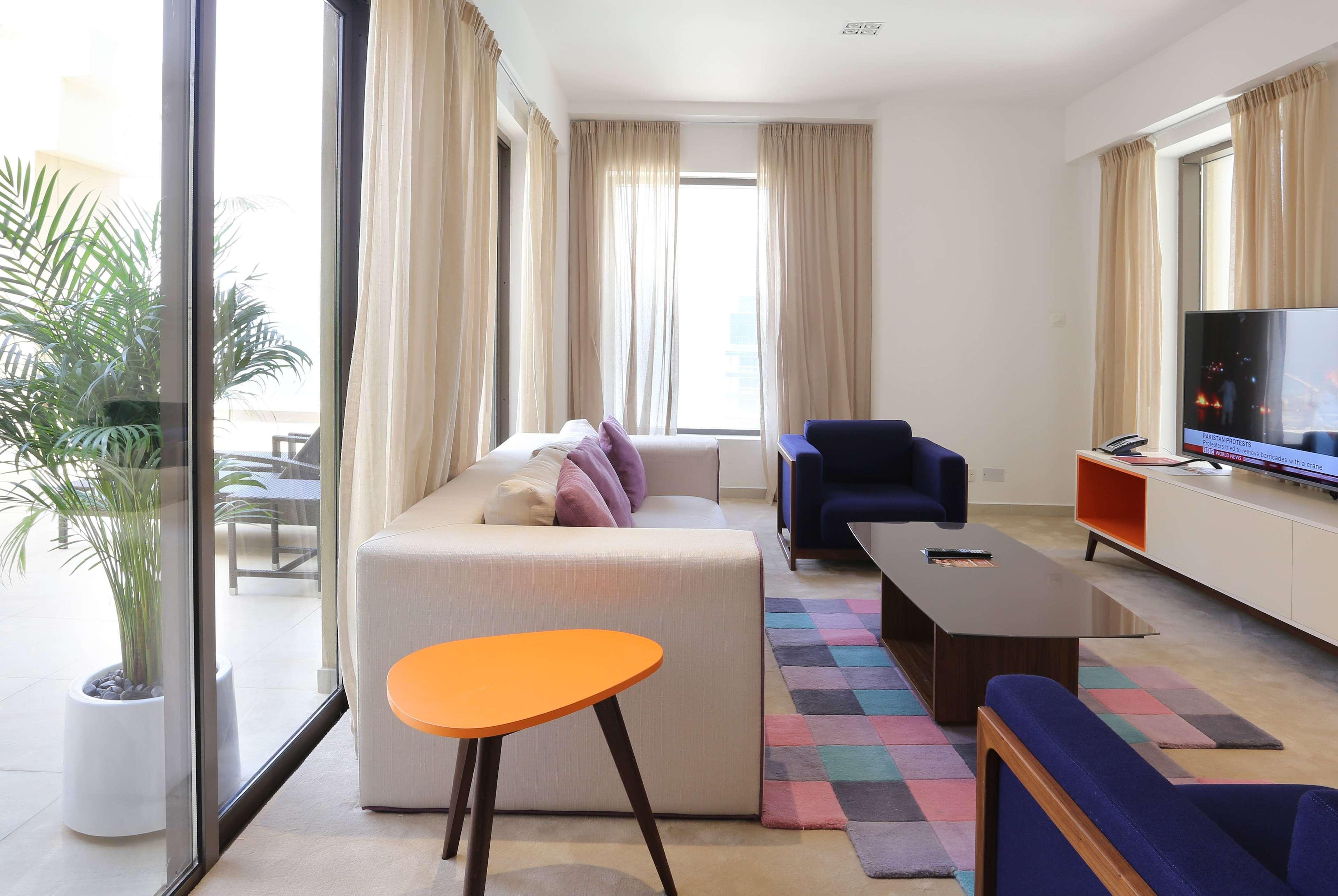 รามาดา โฮเต็ล แอนด์ สวีท บาย วินด์แฮม ดูไบ เจบีอาร์ Aparthotel ภายนอก รูปภาพ